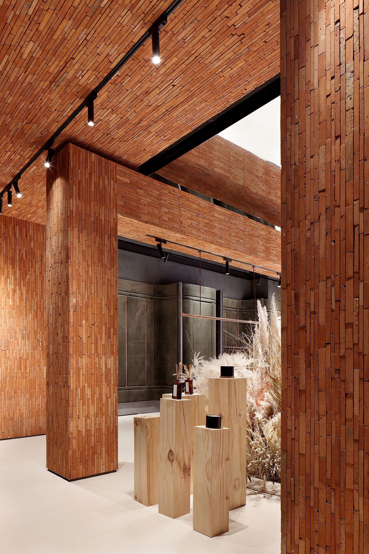 Hicheer·平⾏引⼊（图ZMzc0NjczMzIw） - 商业空间设计 - 站酷设计师UND设计事务所原创素材 - 站酷ZCOOL