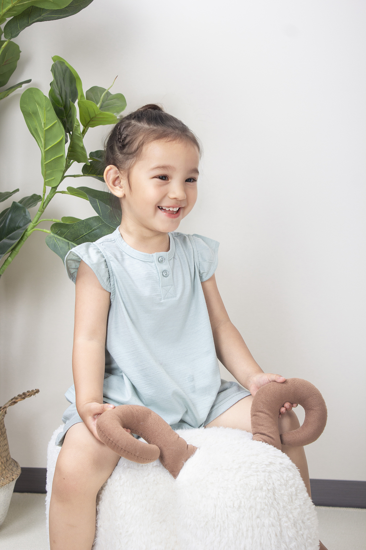 实拍+ai 模特图 ai创作 电商模特图（图ZMzc0NzYzMTky） - 人像摄影 - 站酷设计师百琪原创素材 - 站酷ZCOOL