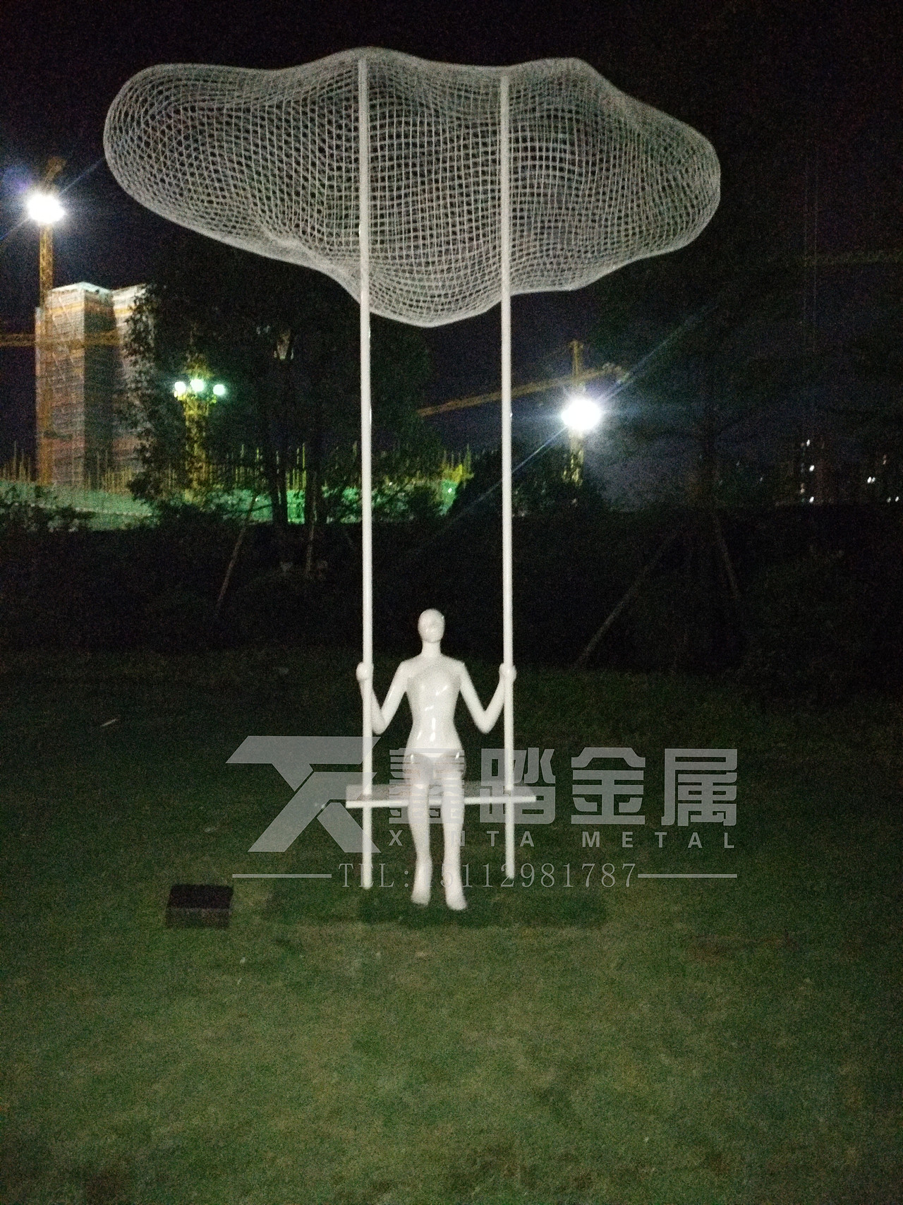 不锈钢云朵发光雕塑 不锈钢园林景观雕塑