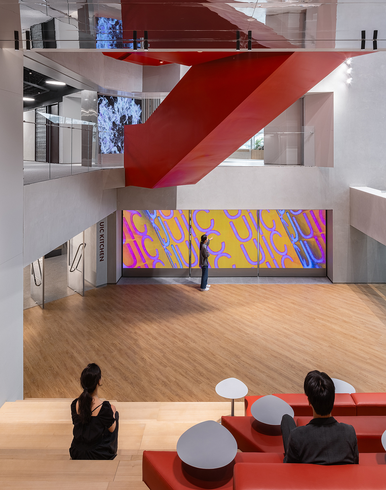 为创新而生:北京朝外UIC「立体峡谷」