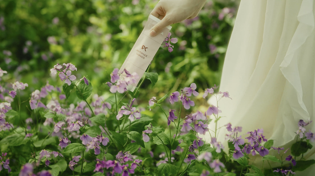 EVAEVA女性私護(hù)品牌片（圖ZMzc0ODY1ODQ0） - 產(chǎn)品攝影 - 站酷設(shè)計(jì)師支點(diǎn)視覺原創(chuàng)素材 - 站酷ZCOOL