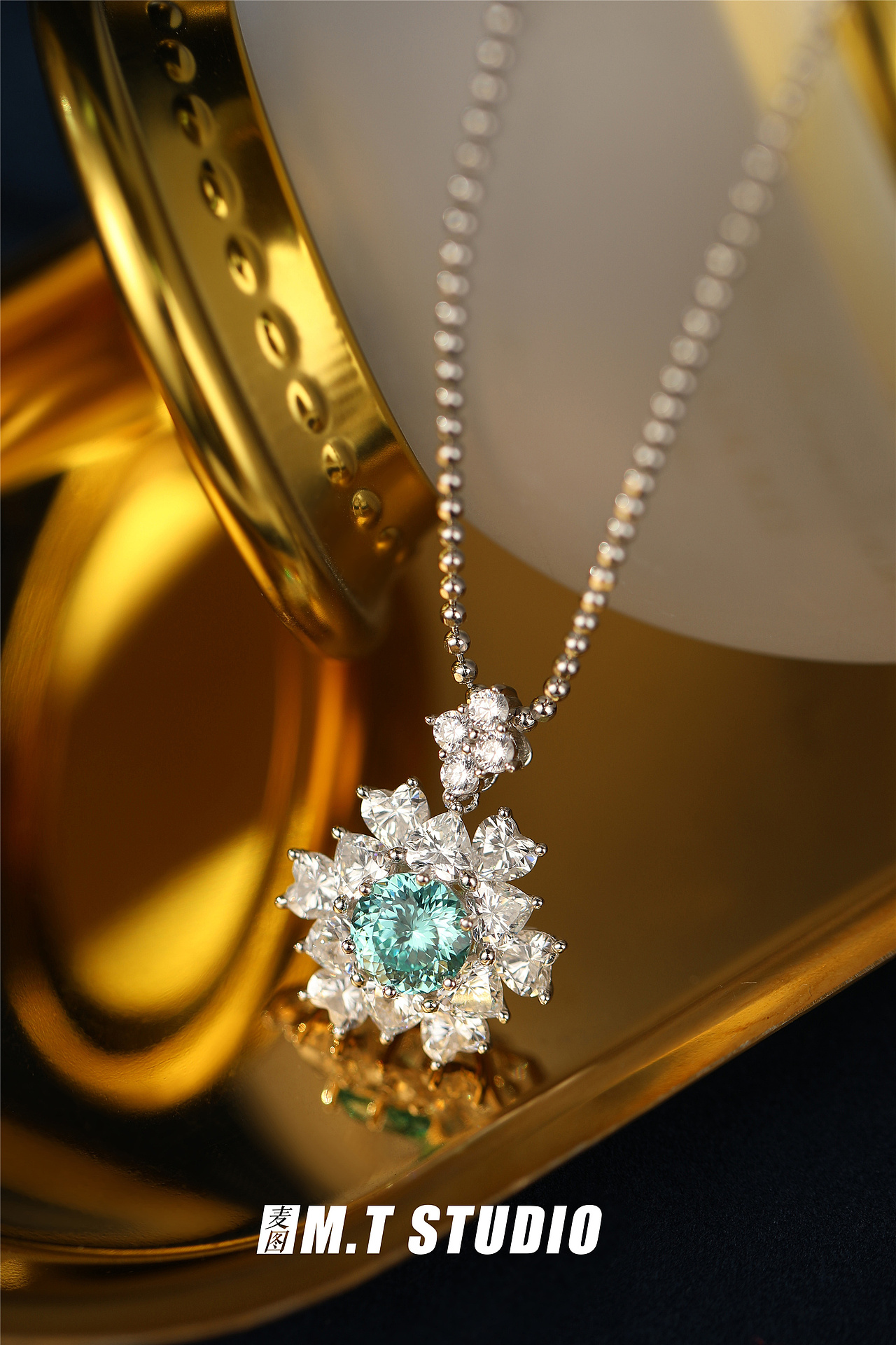 法式首饰项链戒指耳环场景图