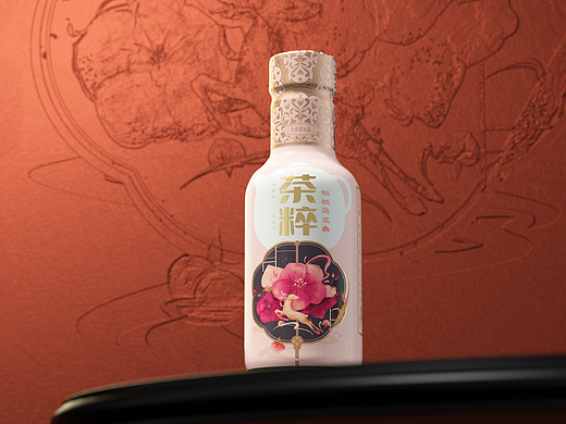 今麦郎丨茶粹梅兰竹菊系列果汁茶瓶型包装设计