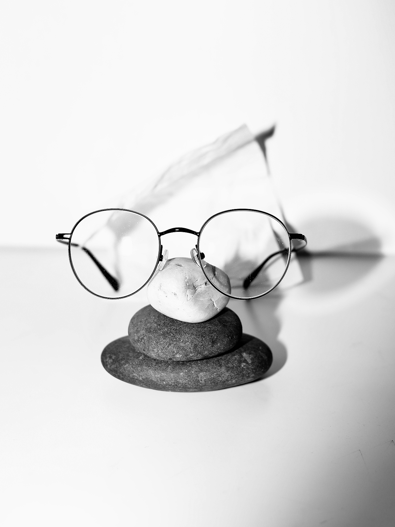 眼镜奇遇记｜静物（图ZMzc1MDMwNDYw） - 产品摄影 - 站酷设计师木里MULI原创素材 - 站酷ZCOOL