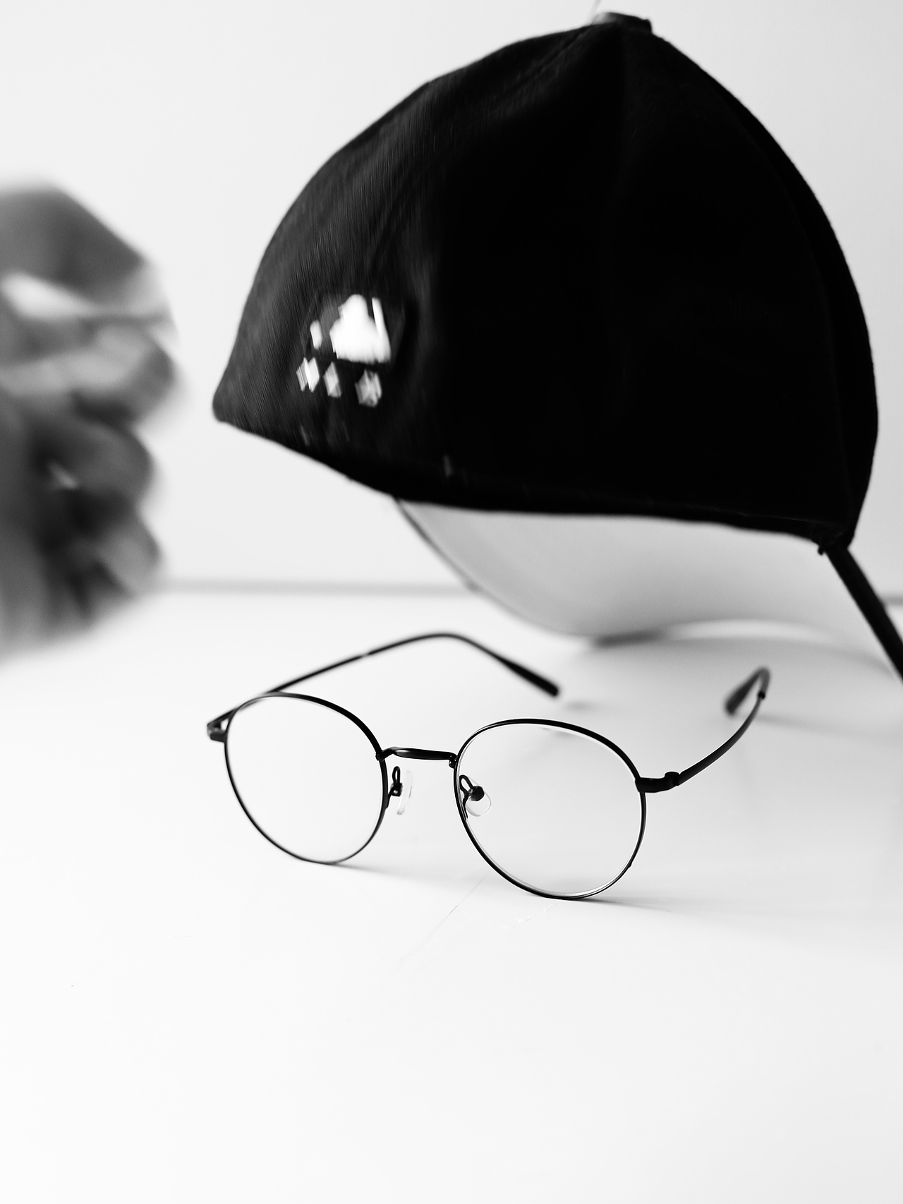 眼镜奇遇记｜静物（图ZMzc1MDMwNDU2） - 产品摄影 - 站酷设计师木里MULI原创素材 - 站酷ZCOOL