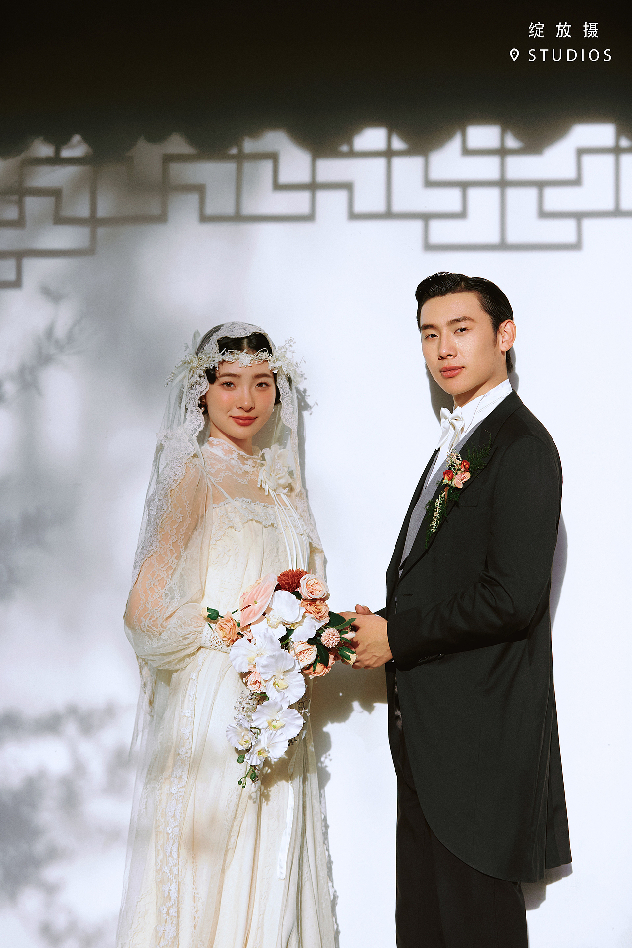 在北京拍的民国风园林婚纱照，太有氛围感啦~~~（图ZMzc1Mjg3MTYw） - 婚礼摄影 - 站酷设计师绽放摄胶片摄影原创素材 - 站酷ZCOOL