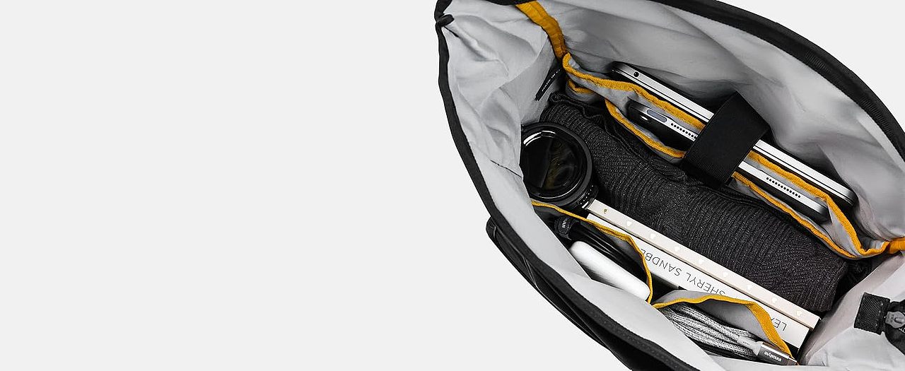 innostyle | 拼色休闲卷口背包