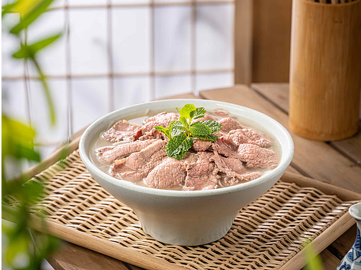 成都美食摄影鲜切牛肉面拍摄/新中式牛肉粉拍摄