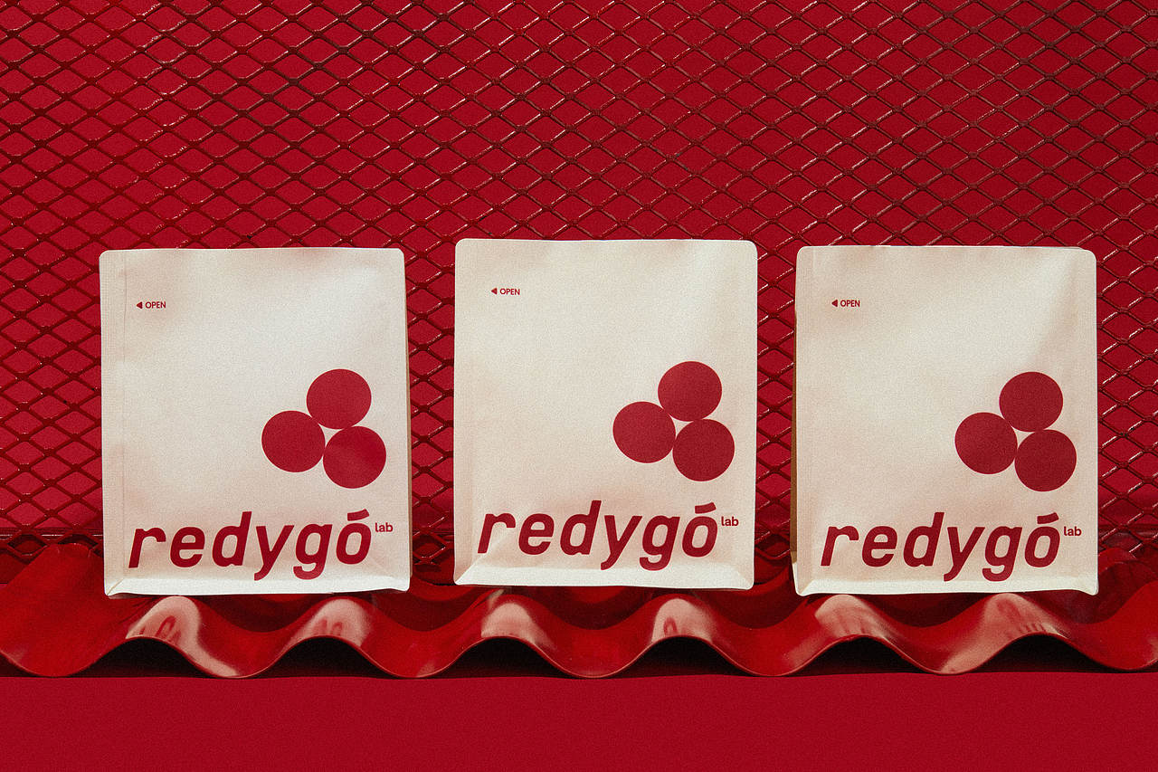 「红腂子」RedygoLab咖啡果肉茶品牌全案设计（图ZMzc1MzI2Nzg4） - 品牌 - 站酷设计师循环现场原创素材 - 站酷ZCOOL