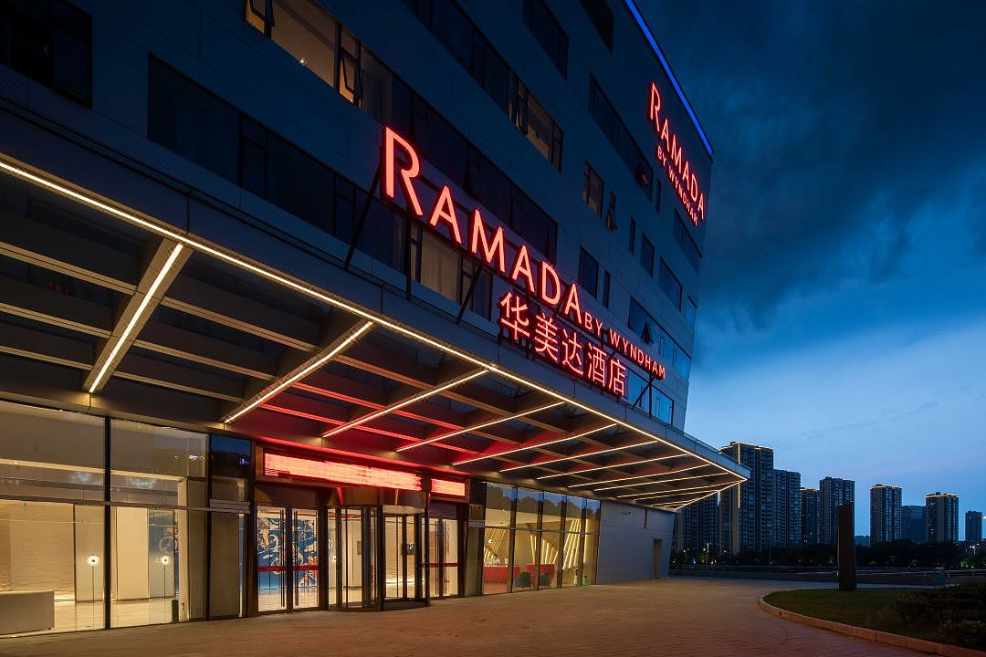 湖州华美达酒店导示