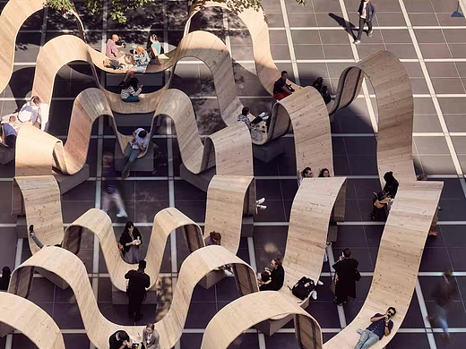 商业美陈装置如何结合实用与美观？