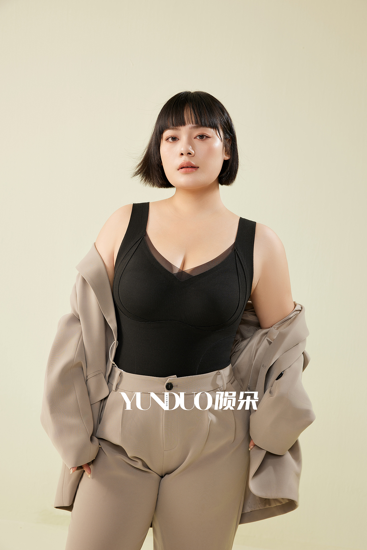 大码背心 舒适背心 舒适打底背心 聚拢背心拍摄案例