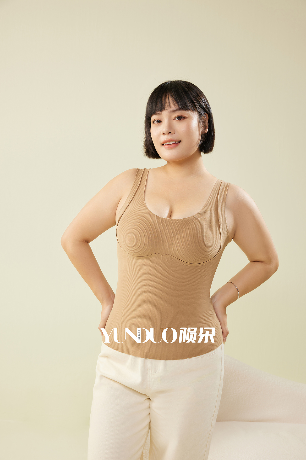 大码背心 舒适背心 舒适打底背心 聚拢背心拍摄案例