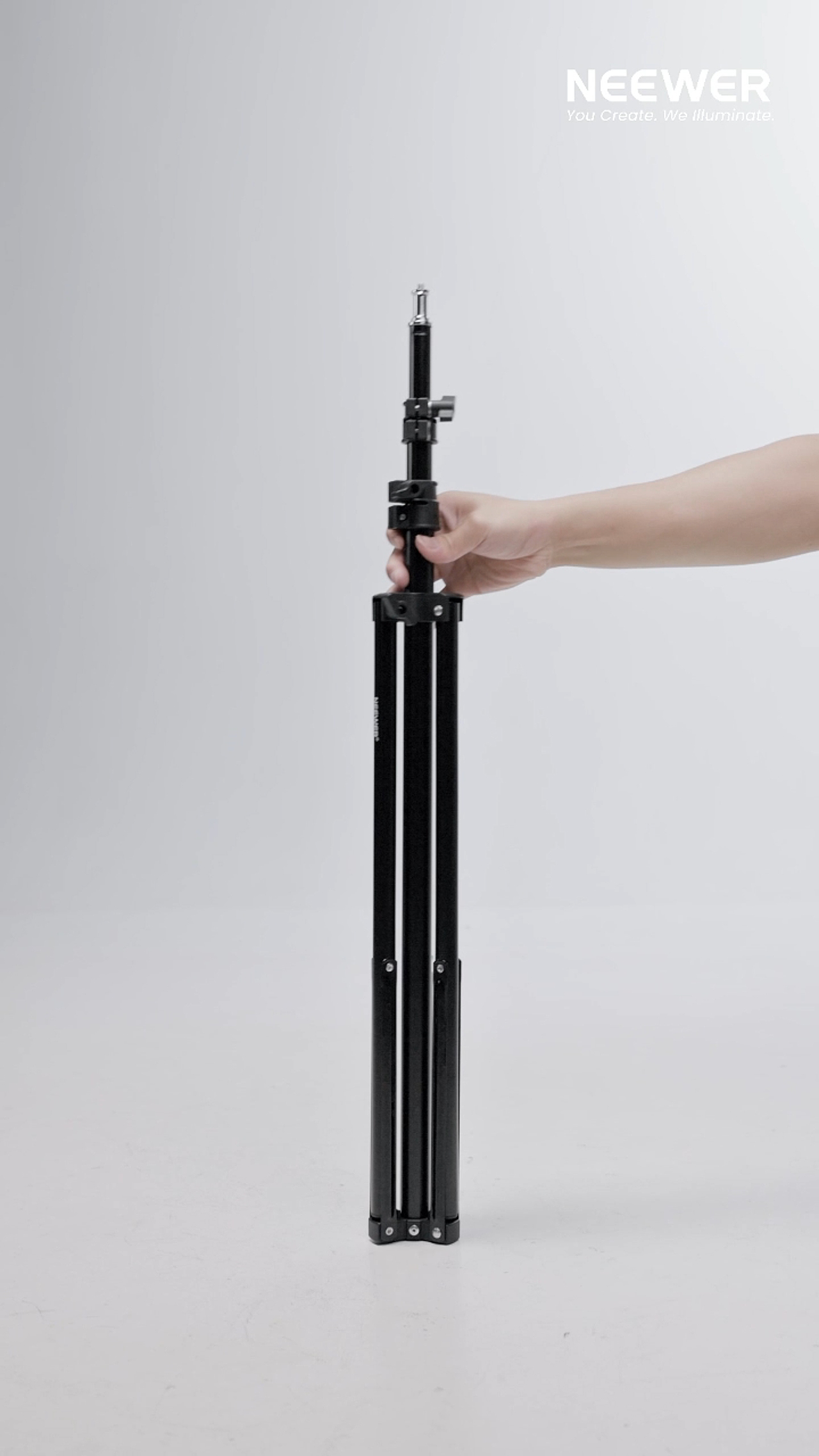 NEEWER- 灯架拍摄