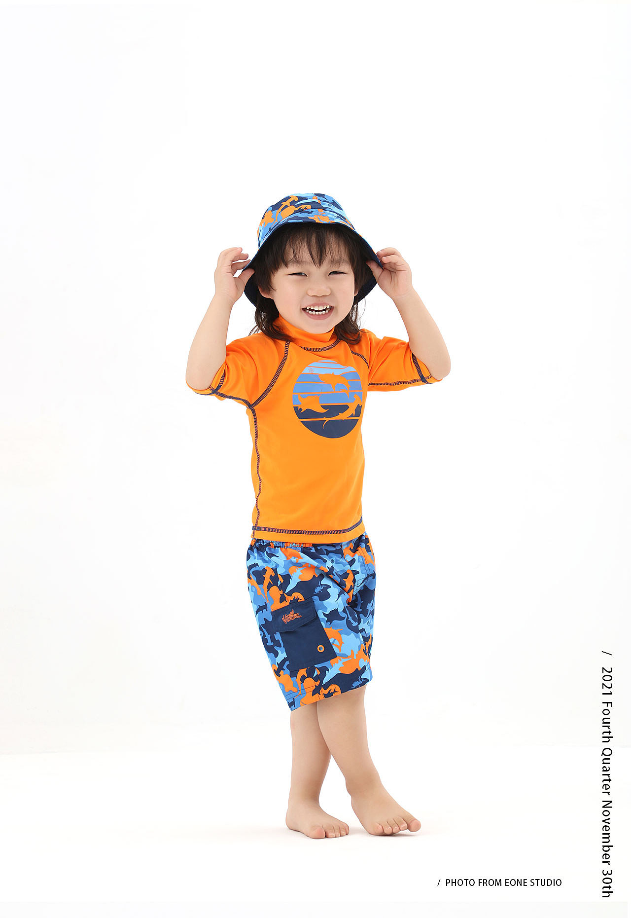 鞋服用品|儿童泳衣 & 壹万视觉