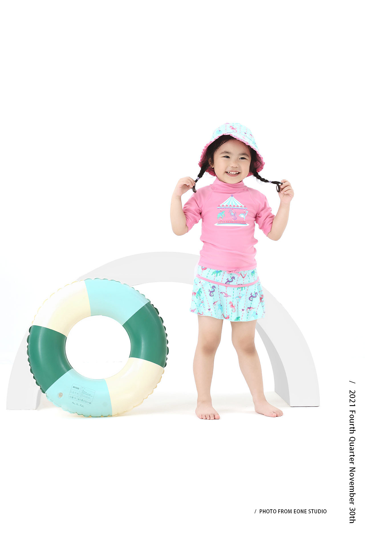 鞋服用品|儿童泳衣 & 壹万视觉