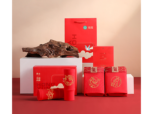 新年男士红色保暖套盒（个人主页-ZNzAyNTE3NDQ=） - 产品摄影 - 站酷设计师保温杯配可乐原创素材 - 站酷ZCOOL