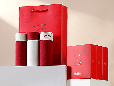 女士新年套装|红色保暖内裤（个人主页-ZNzAyNTE4MTI=） - 产品摄影 - 站酷设计师保温杯配可乐原创素材 - 站酷ZCOOL