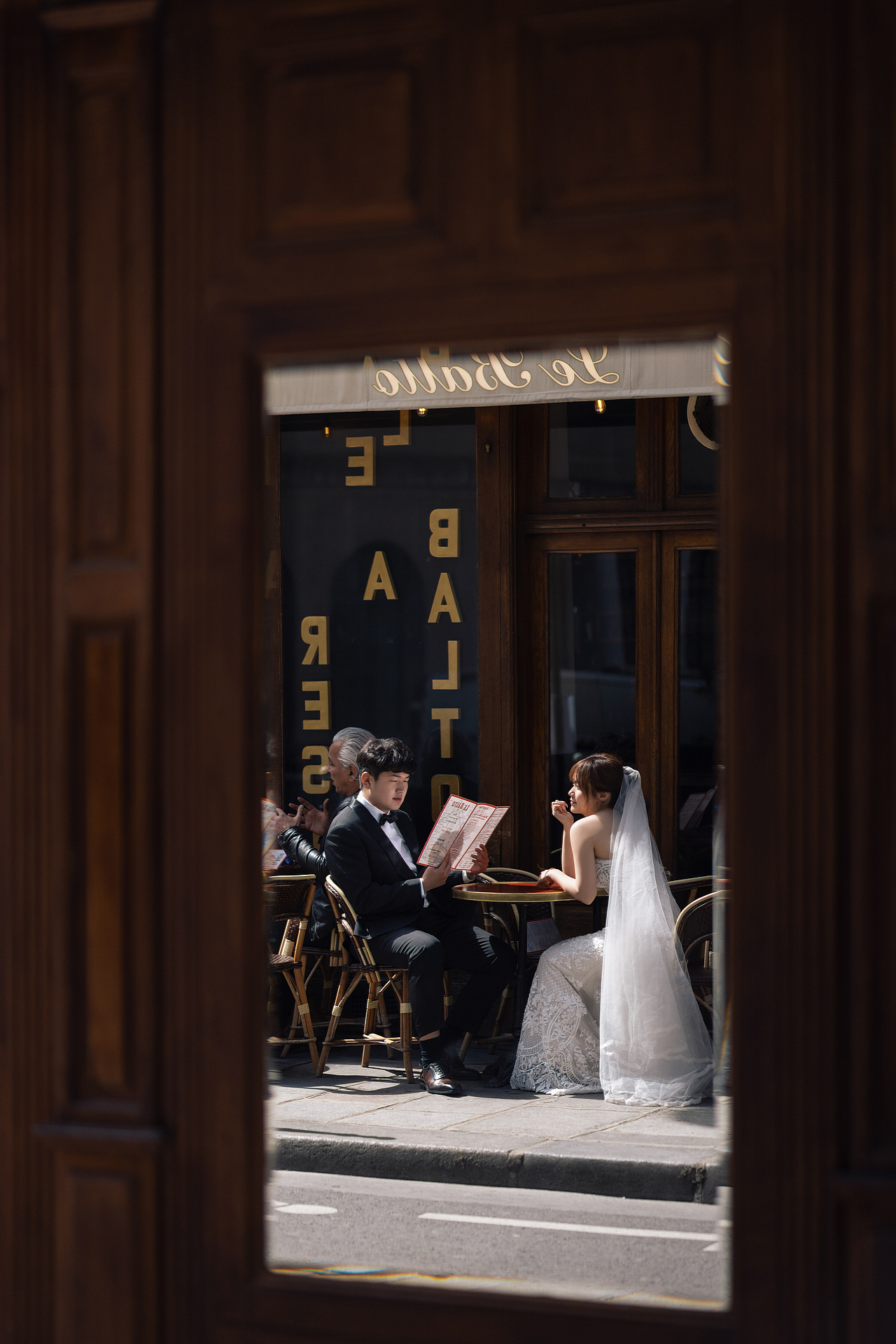 巴黎旅拍（图ZMzc1NjQ4NDI4） - 人像摄影 - 站酷设计师修图师Gato原创素材 - 站酷ZCOOL