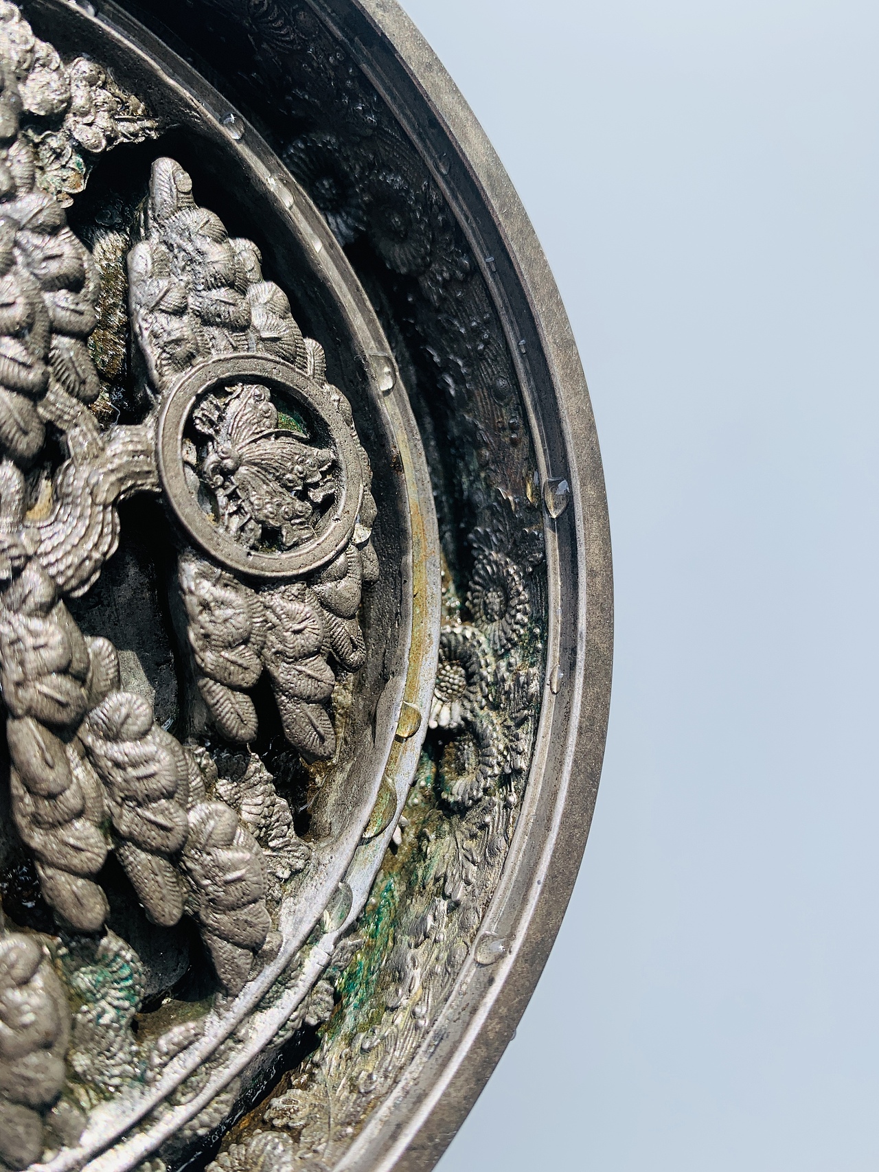 平氏·高浮雕镂空松鹤镜