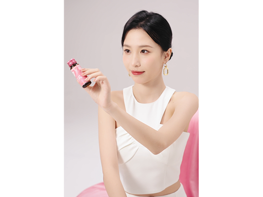 麦优精致美女高级展示（个人主页-ZNzAyNTg5NjQ=） - 产品摄影 - 站酷设计师紫龙创作原创素材 - 站酷ZCOOL