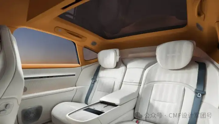 阿维塔012全球首秀,液态金属色车身,内外饰设计赏析