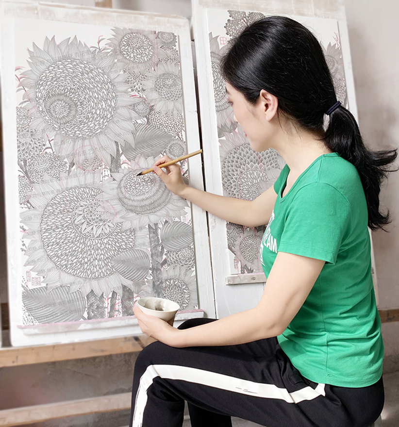 《向日葵》陶瓷.青花瓷板画系列.刘静.景德镇制.作品自述.（图ZMTQ4ODkwODg=） - 资讯 - 站酷设计师刘静陶瓷艺术原创素材 - 站酷ZCOOL