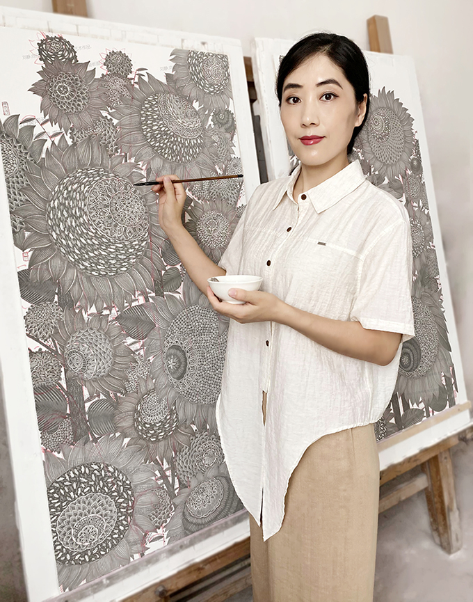 《向日葵》陶瓷.青花瓷板画系列.刘静.景德镇制.作品自述.（图ZMTQ4ODkxNDQ=） - 资讯 - 站酷设计师刘静陶瓷艺术原创素材 - 站酷ZCOOL