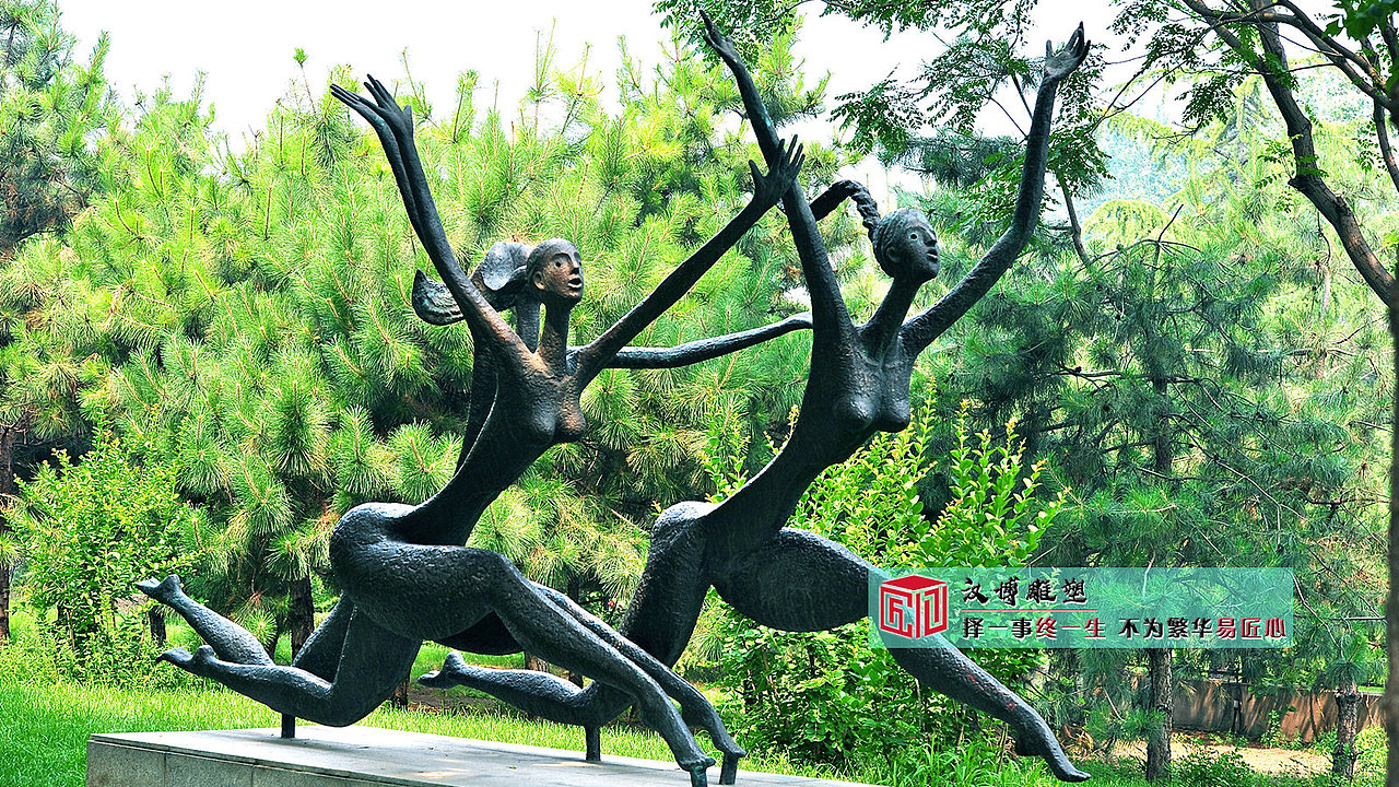 人物跑步雕像制作,城市雕塑加工,广场雕塑厂家