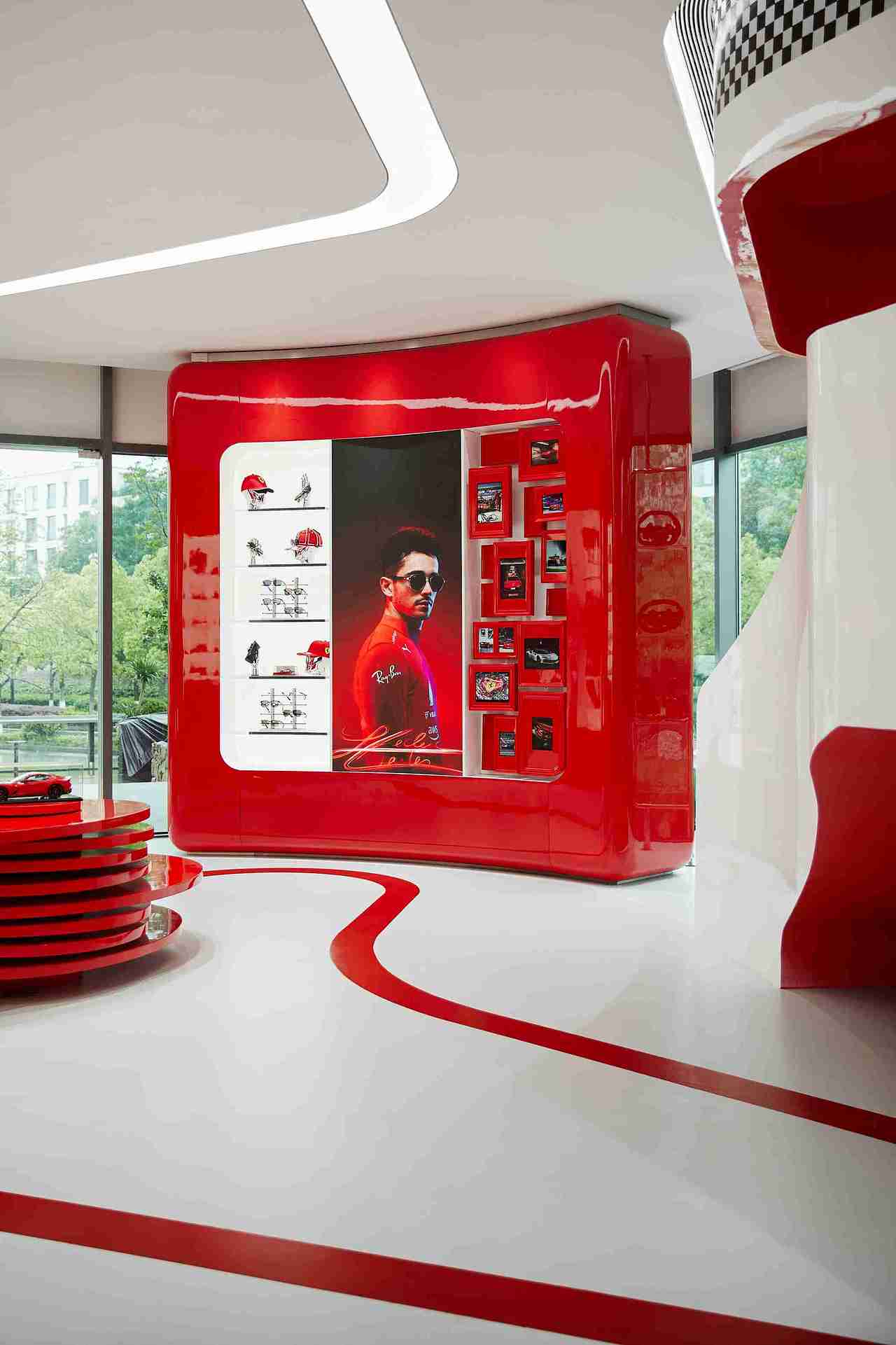 以设计之名,致敬法拉利的赛道传奇