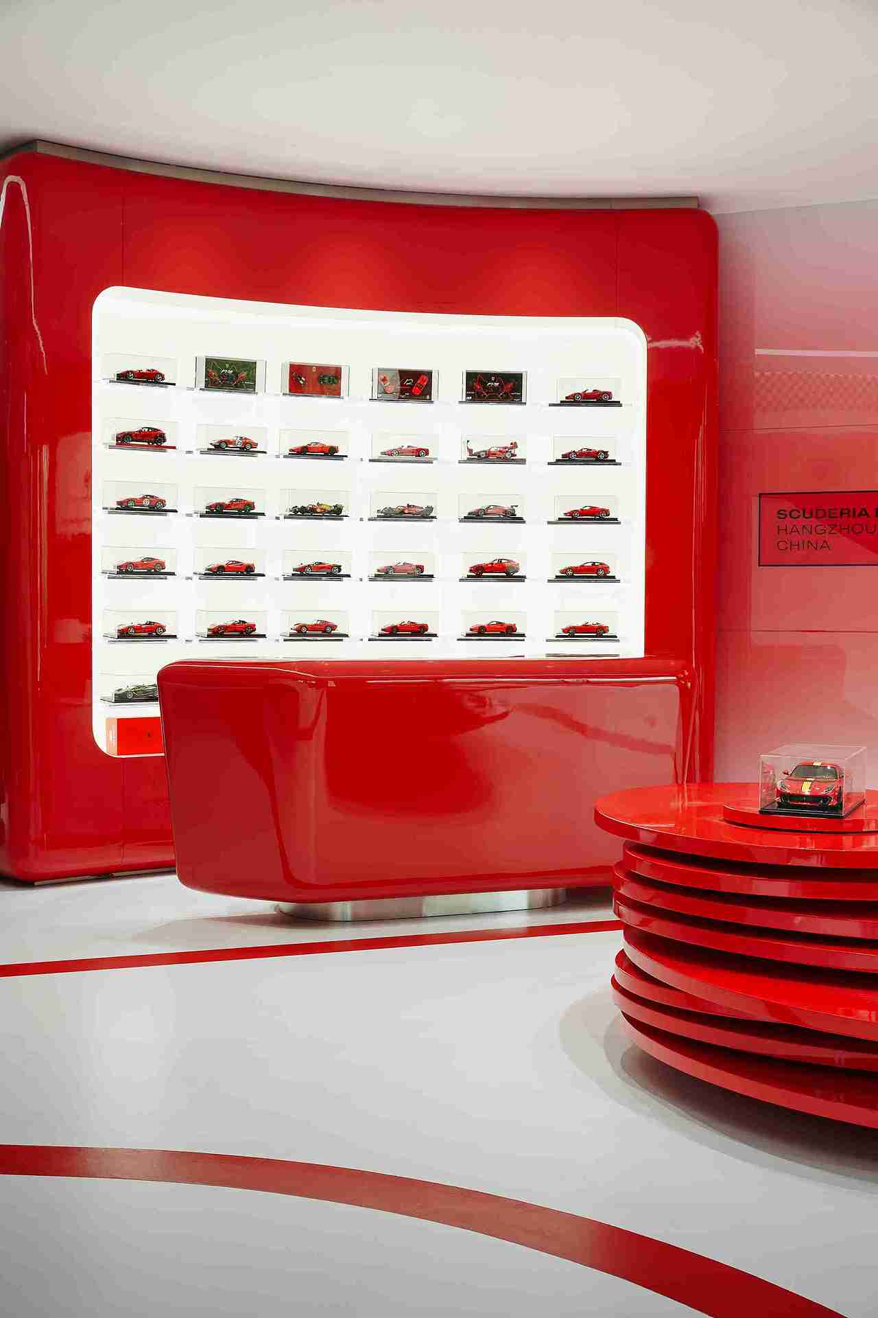 以设计之名,致敬法拉利的赛道传奇