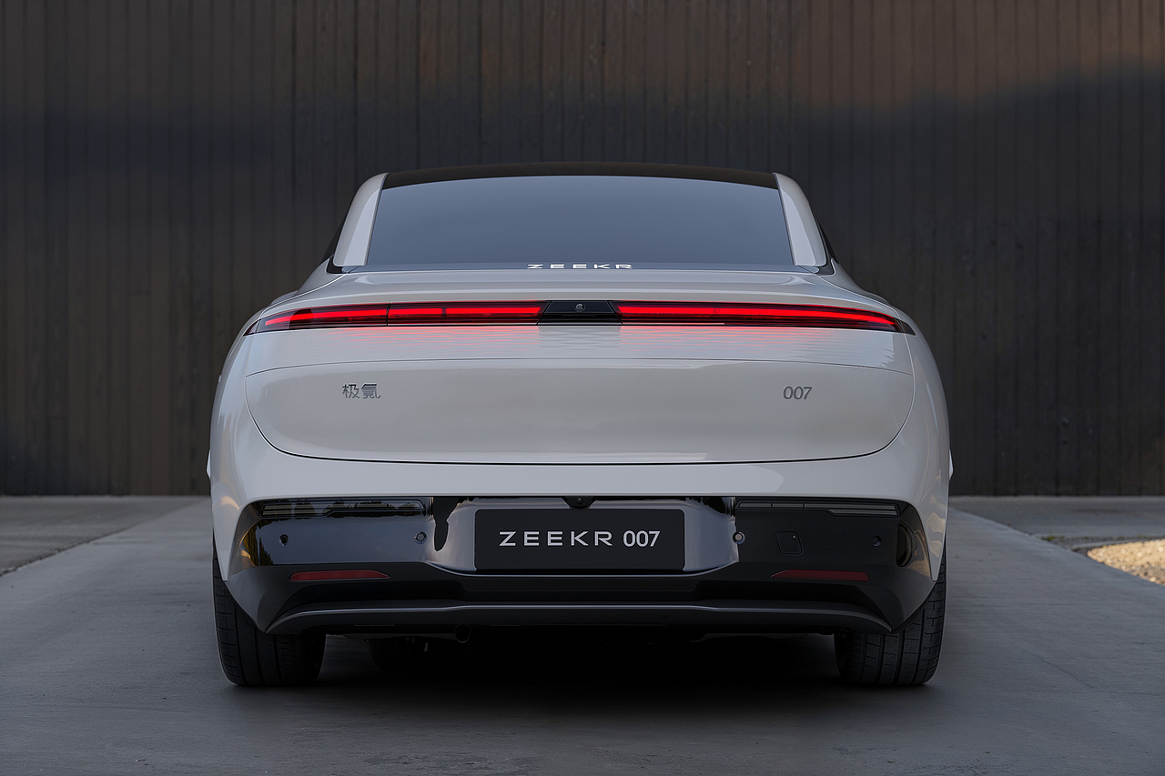 极氪007全模渲染