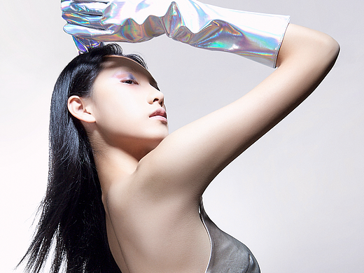 创作拍摄丨Metallic Future