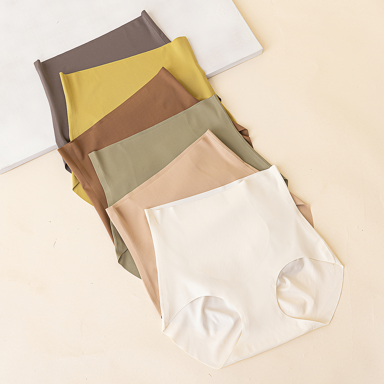 内裤白底图场景图拍摄