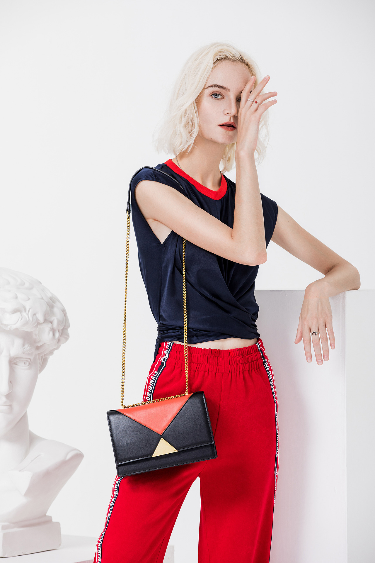 电商拍摄 | 时尚女包（图ZMzc2NDgyNDM2） - 人像摄影 - 站酷设计师八戒pigzhu原创素材 - 站酷ZCOOL