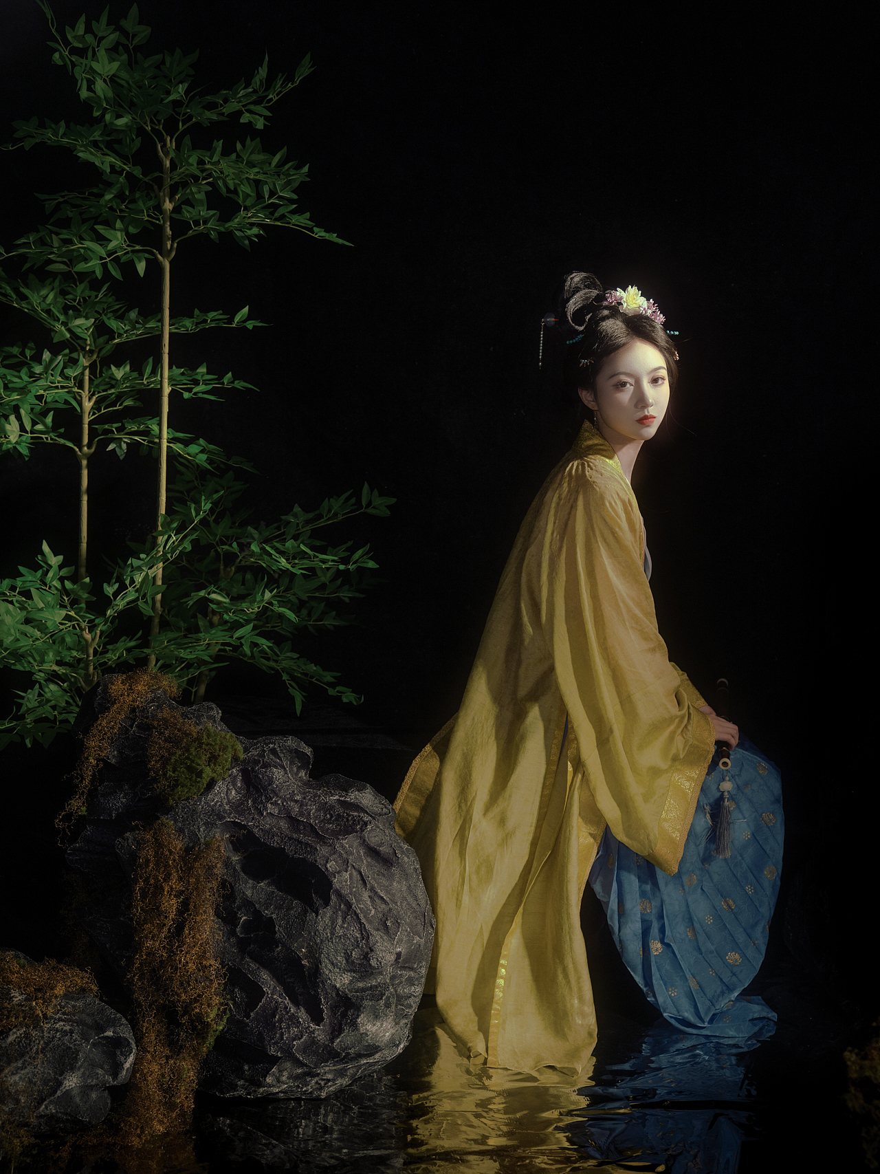 「 清风徐来 」（图ZMzc2NDg2MTM2） - 人像摄影 - 站酷设计师春心未书原创素材 - 站酷ZCOOL