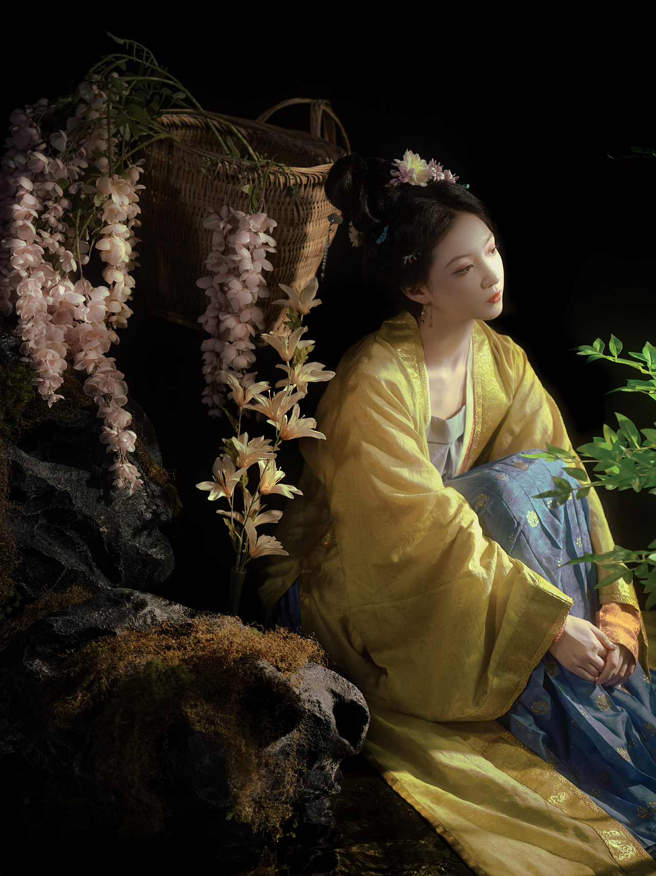 「 清风徐来 」（图ZMzc2NDg2MDk2） - 人像摄影 - 站酷设计师春心未书原创素材 - 站酷ZCOOL