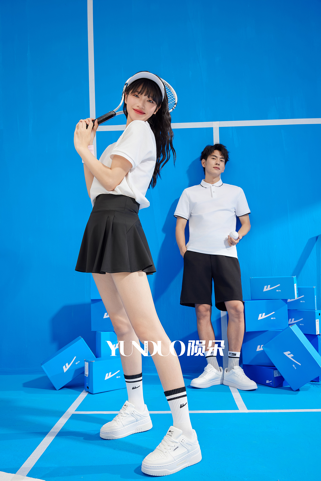 回力形象片拍摄 潮流运动袜情侣袜创意拍摄案例