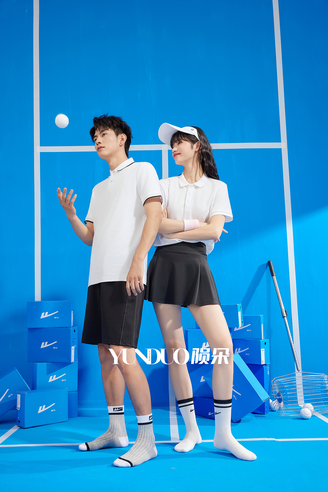 回力形象片拍摄 潮流运动袜情侣袜创意拍摄案例