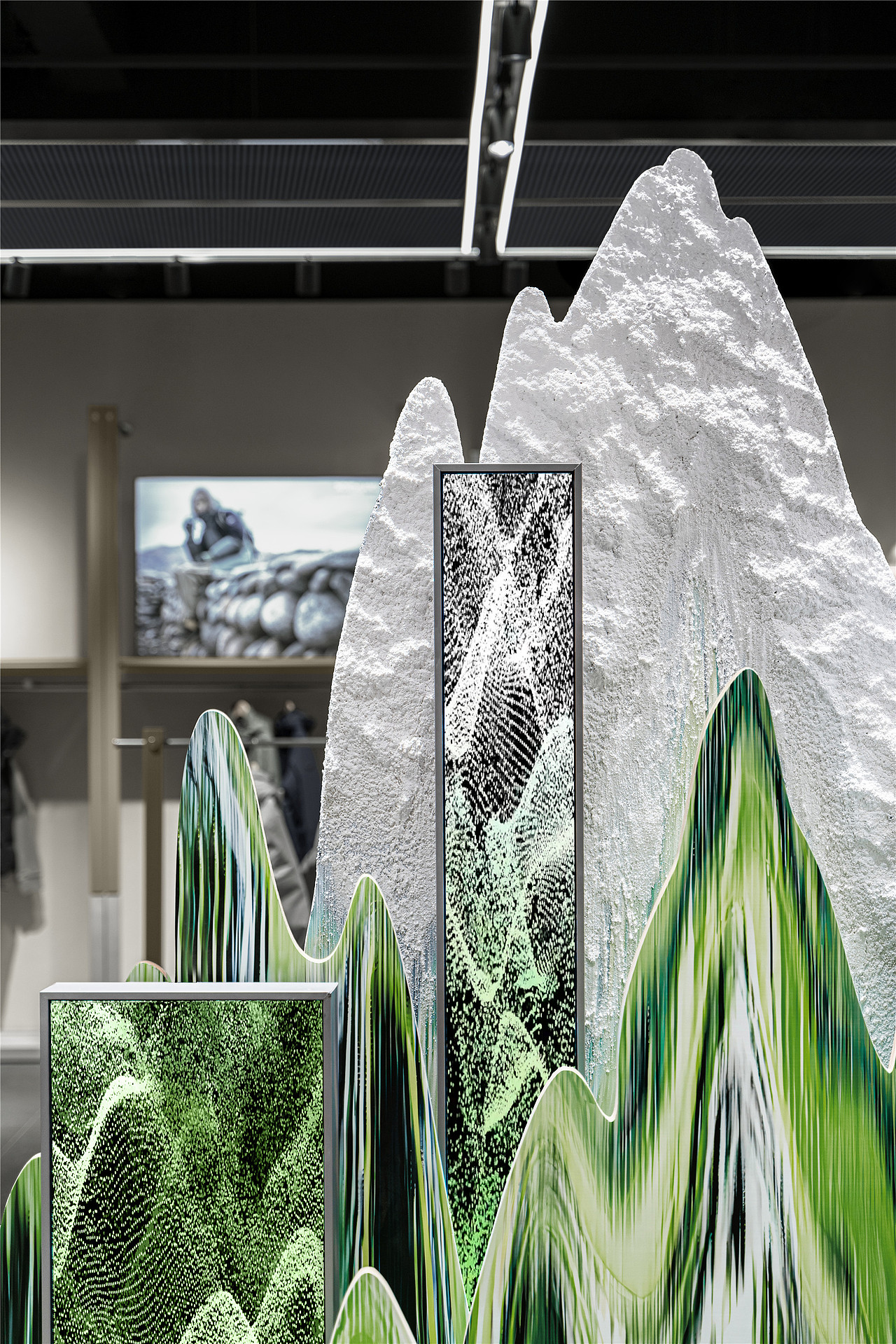 诺诗兰·山脉之声 户外品牌空间设计（图ZMzc2NjEzNzYw） - 商业空间设计 - 站酷设计师石川设计事务所原创素材 - 站酷ZCOOL