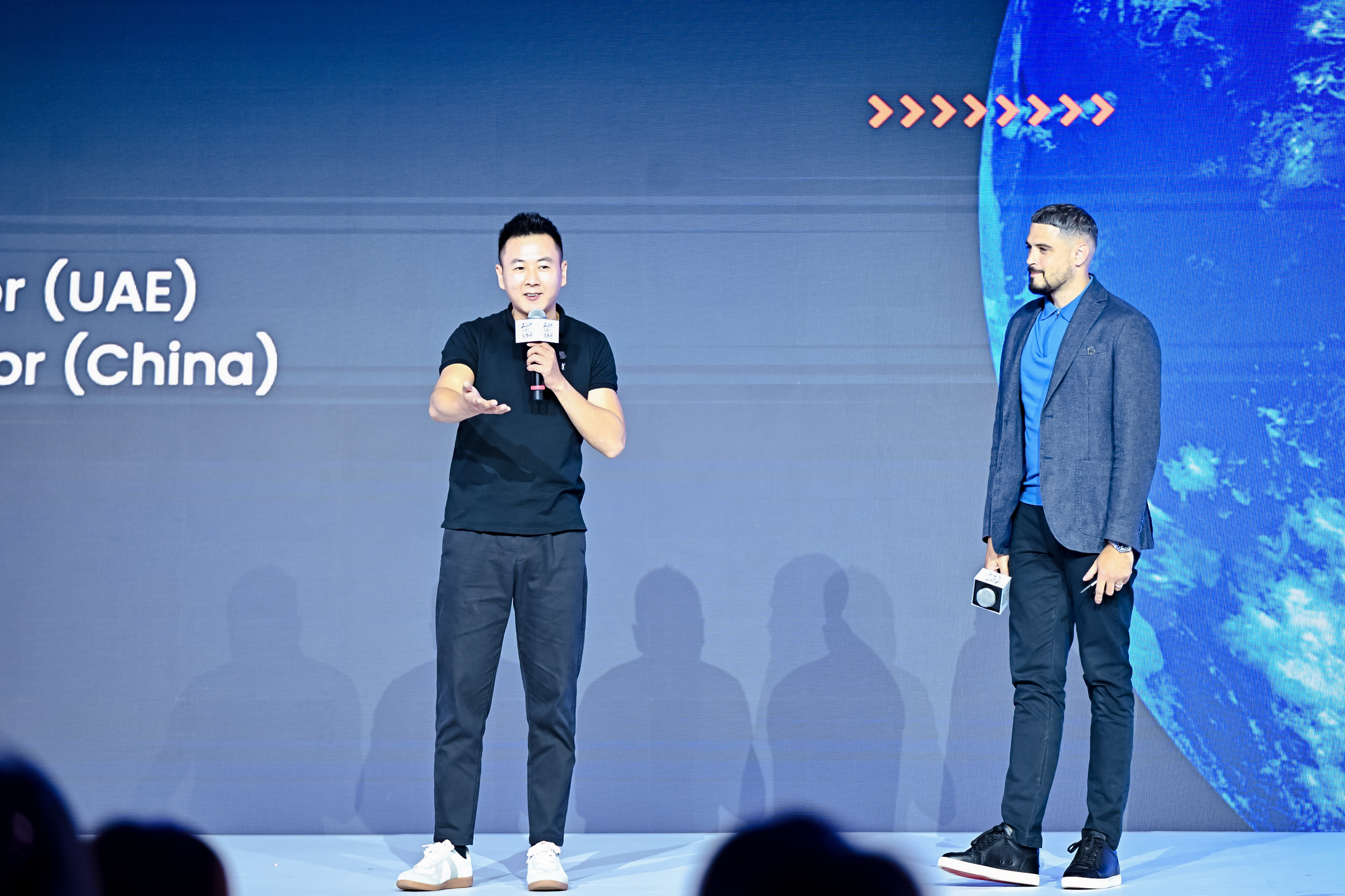  Crowd 阿联酋区总经理 Tom BERNE
Crowd 中国区总经理 晏国杰