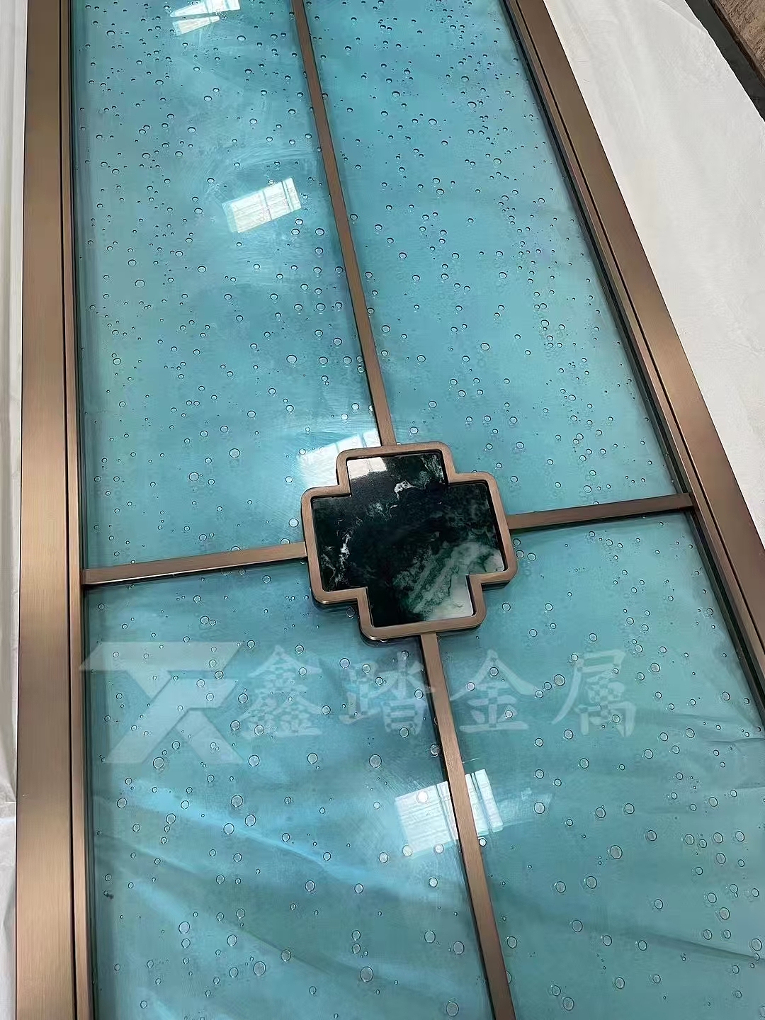 不锈钢玻璃屏风隔断（图ZMzc2NjcxNDQ4） - 工艺品设计 - 站酷设计师众钰18928550441原创素材 - 站酷ZCOOL