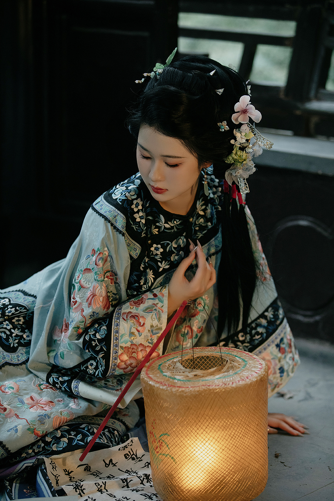 “怎么转身又是一阵心痛...”（图ZMzc2Njc5ODQ0） - 人像摄影 - 站酷设计师路尘谨制原创素材 - 站酷ZCOOL