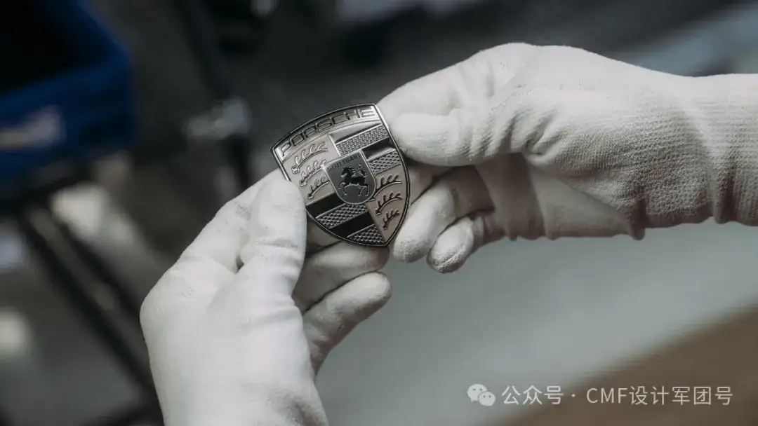 Pantone联合保时捷，权威报告中推出其独家色彩Turbonite（图ZMTQ5MDIwOTI=） - 资讯 - 站酷设计师CMF设计军团原创素材 - 站酷ZCOOL