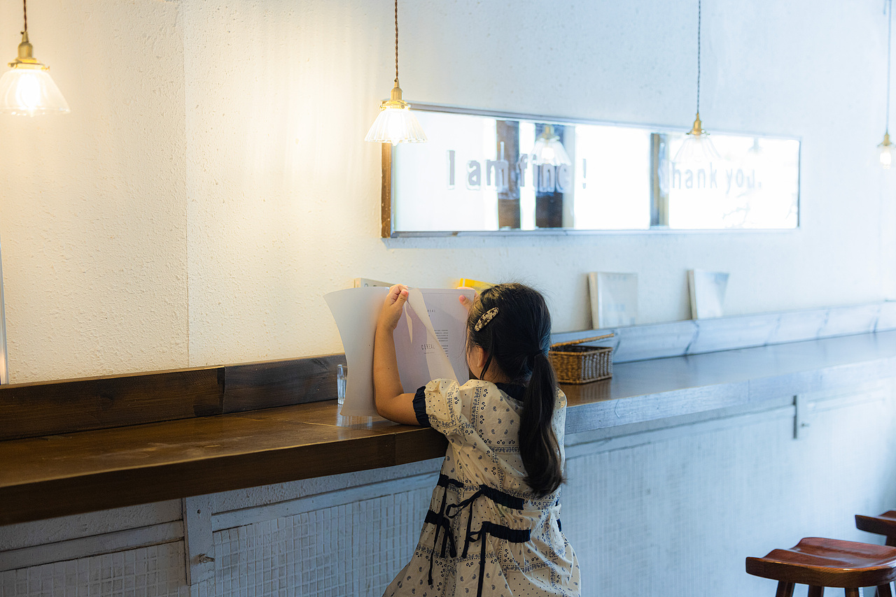 又吃炸鸡咯（图ZMzc2ODI0NDk2） - 人像摄影 - 站酷设计师九堡刘德华原创素材 - 站酷ZCOOL