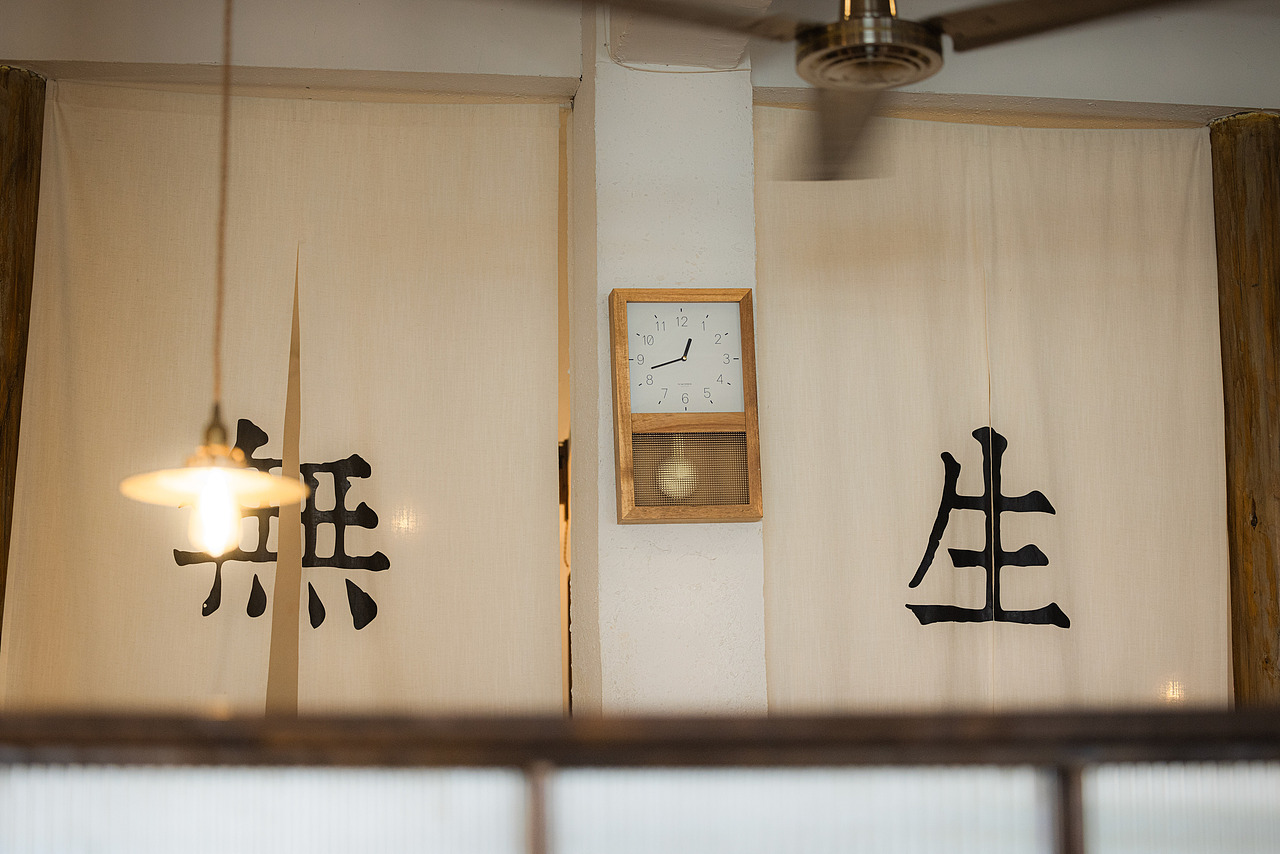 又吃炸鸡咯（图ZMzc2ODI0NDgw） - 人像摄影 - 站酷设计师九堡刘德华原创素材 - 站酷ZCOOL