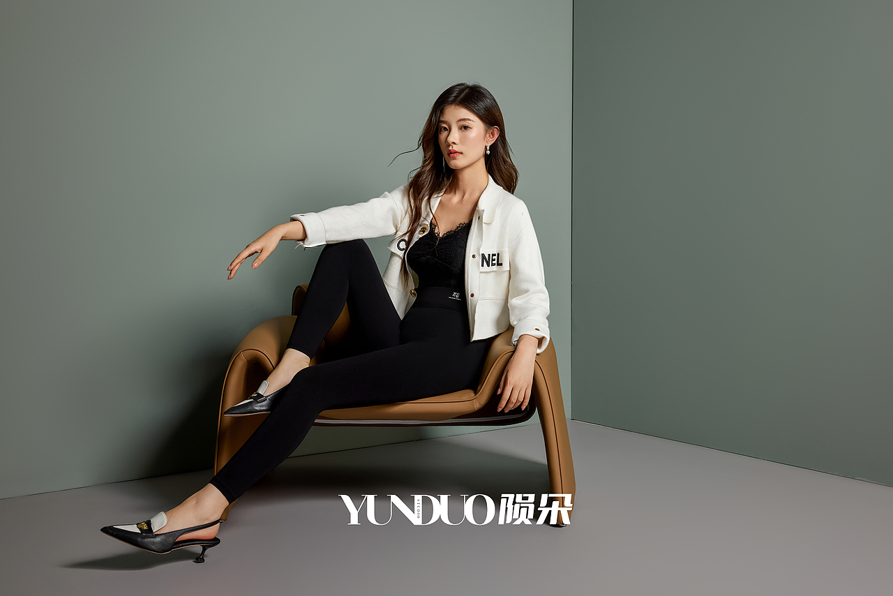 裤袜造景拍摄 黑色丝袜水光袜一体袜拍摄案例