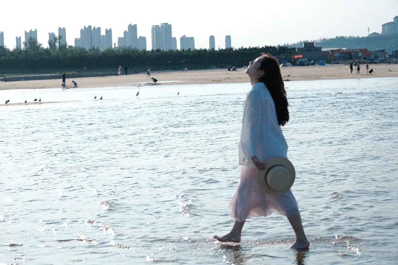 去有风的地方看海（图ZMzc2ODc0NTky） - 人像摄影 - 站酷设计师天色依然明亮原创素材 - 站酷ZCOOL