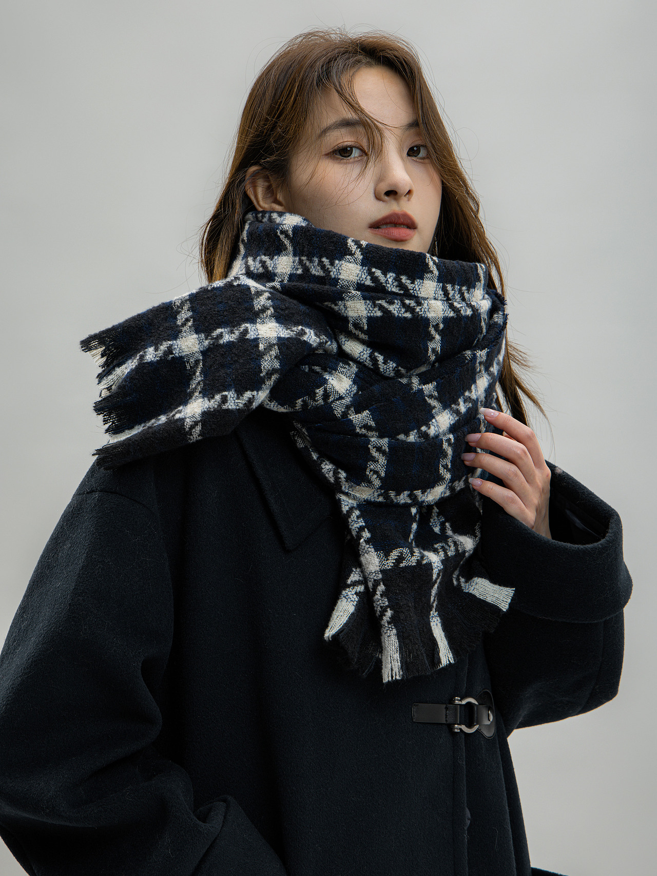 日韩杂风/性冷淡风/围巾/帽子拍摄/女模/电商产品摄影（图ZMzc2ODkyOTEy） - 产品摄影 - 站酷设计师般若商业摄影原创素材 - 站酷ZCOOL