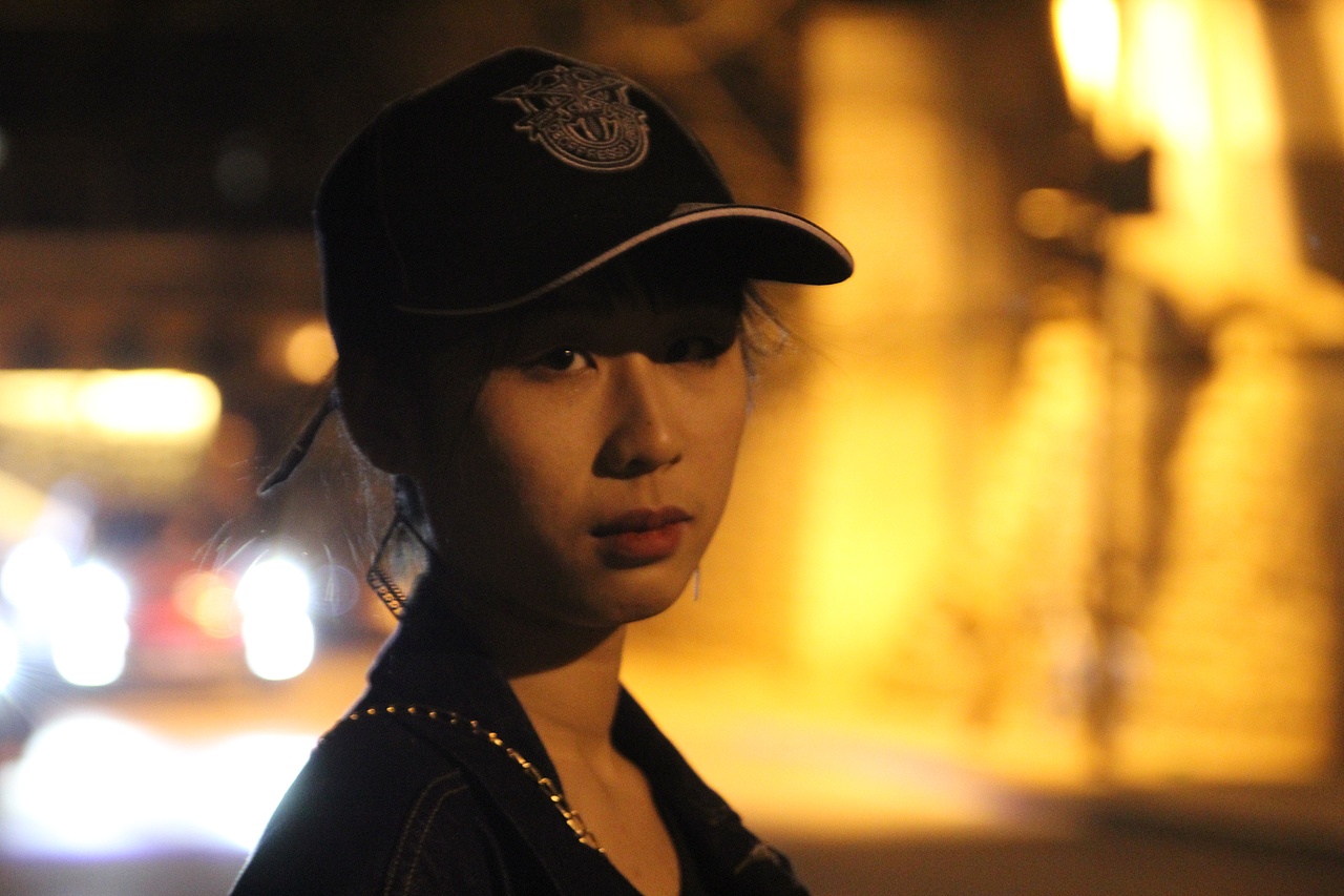 夜晚济南一角的妹妹